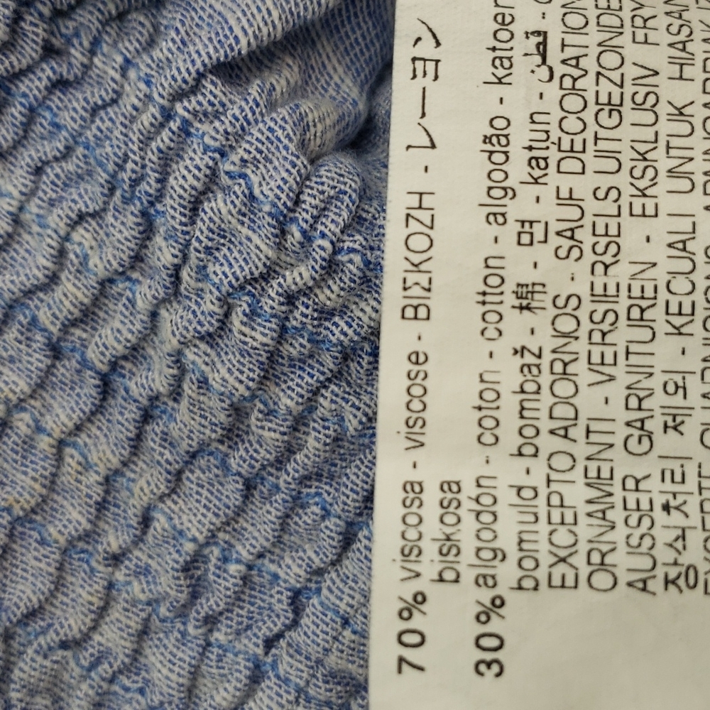 Zara Basic Baby Blue Smocked Crop Top - Picture 4 of 4